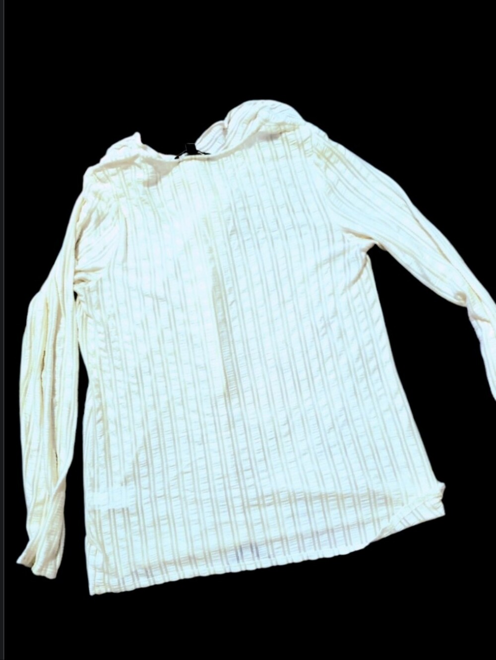 Romantic Ruffled Top - Picture 4 of 11
